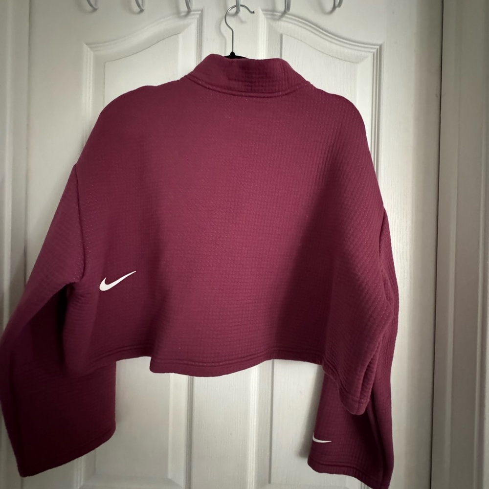 Women’s Nike cropped quarter zip jacket - Picture 2 of 3